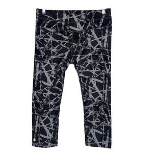 Athleta Gray Black Silver Abstract Cropped Athletic Workout Pants Size Medium
